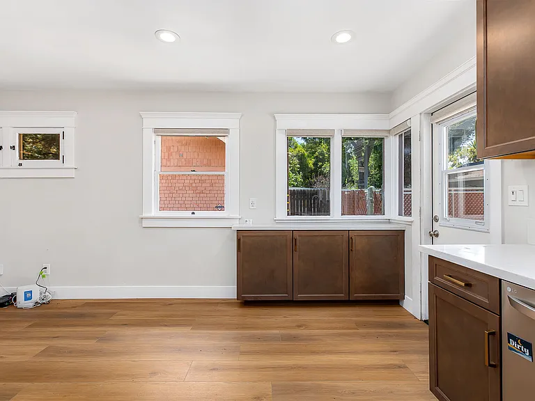 3844 Linwood Pl — Photo 28
