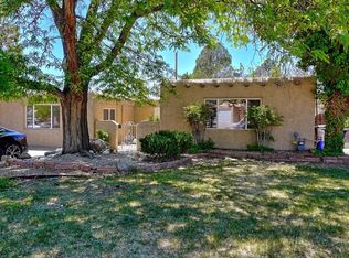 1825 Lester Dr NE, Albuquerque, NM 87112