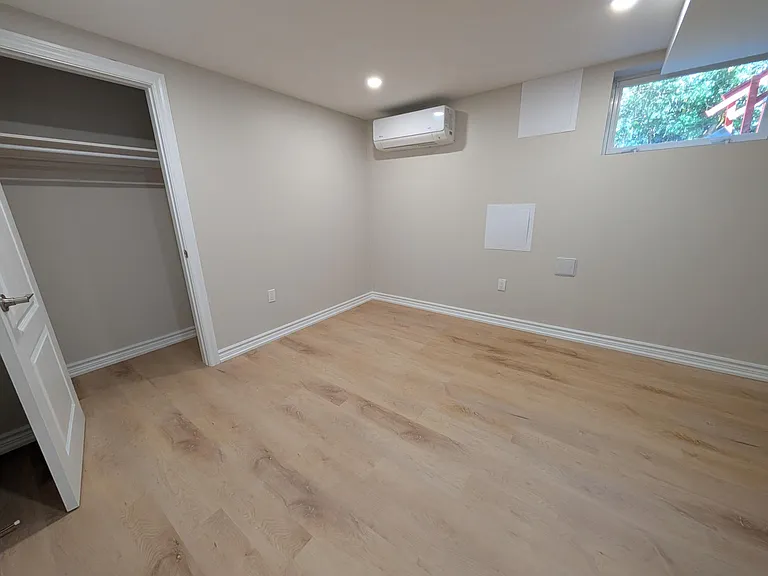 7 Queen Mary Rd — Photo 6