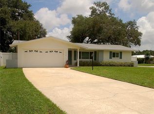 1698 Woodridge Dr, Clearwater, FL 33756
