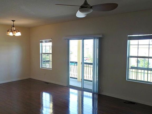 5th image of 1626 Scarlet Oak Loop Unit 60A