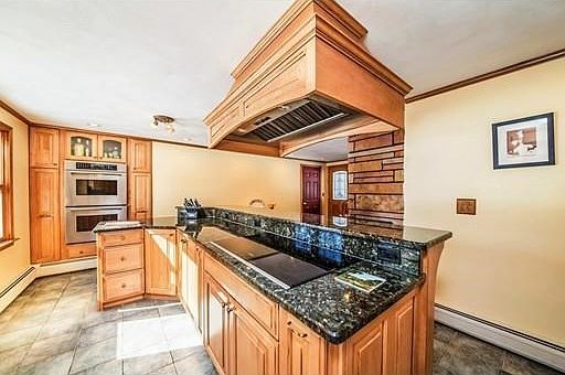 5th image of 25 Highmoor Dr