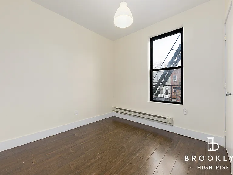 1598 Pacific St #8 — Photo 5