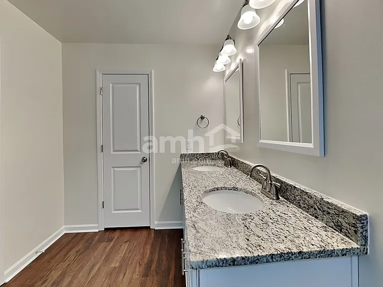 116 Butternut Ct — Photo 11