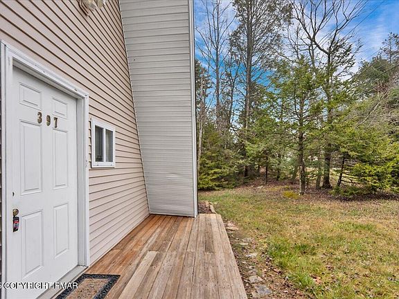 5th image of 397 Scotch Pine Dr