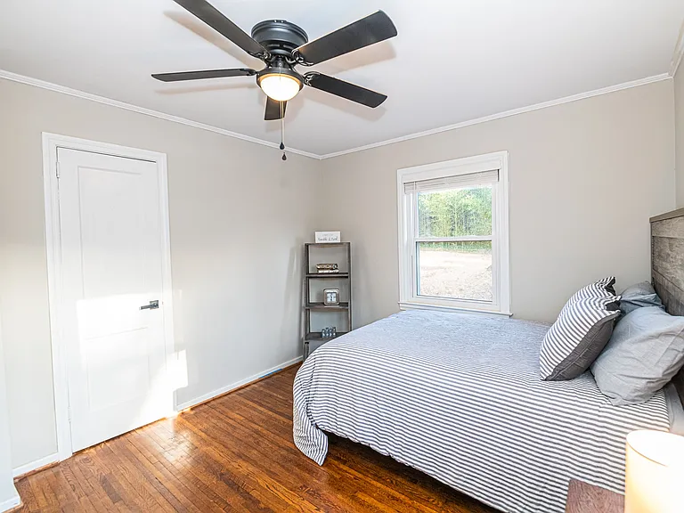 2606 Philip St — Photo 28