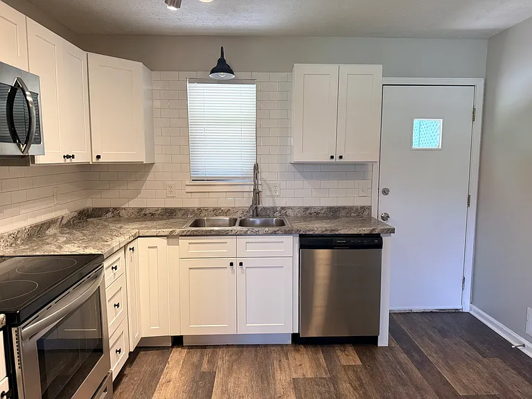 112 Antioch Rd #A — Photo 5