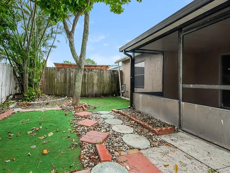 5872 Corson Pl — Photo 16