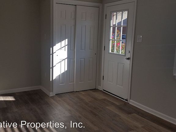 4th image of 82 Heritage Ct
