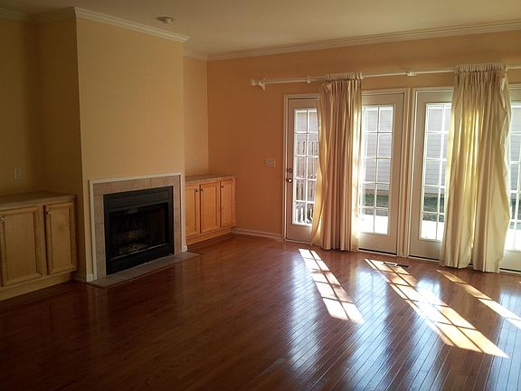 2nd image of 2615 Belcourt Ave