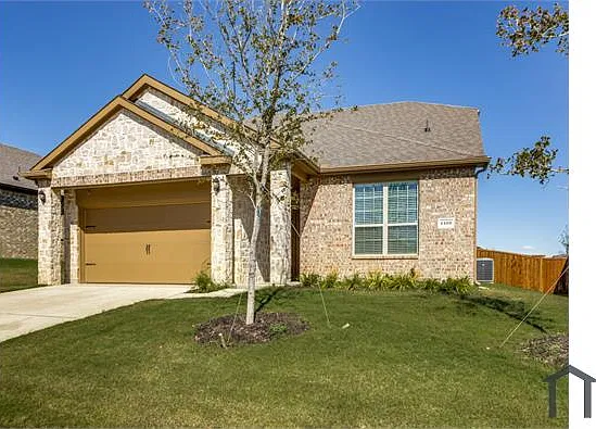 4 bed, 2468 sqft, $2,950 — Photo 4