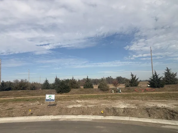 11400 E Winston St, Wichita, KS 67226