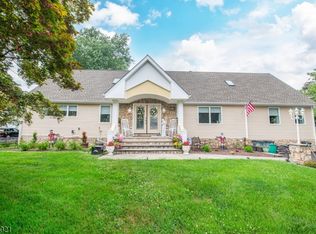 18 Cleary Pl, Fairfield Twp., NJ 07004