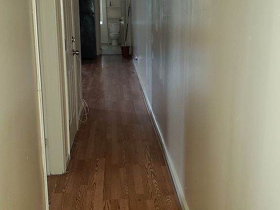 2nd image of 1520 W Westmoreland St APT 3