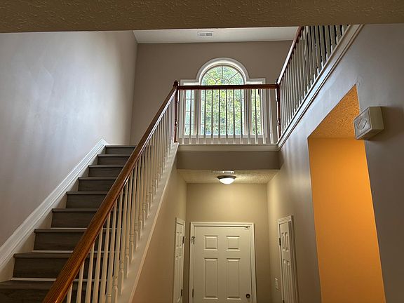 3rd image of 9702 Chetwood Ct