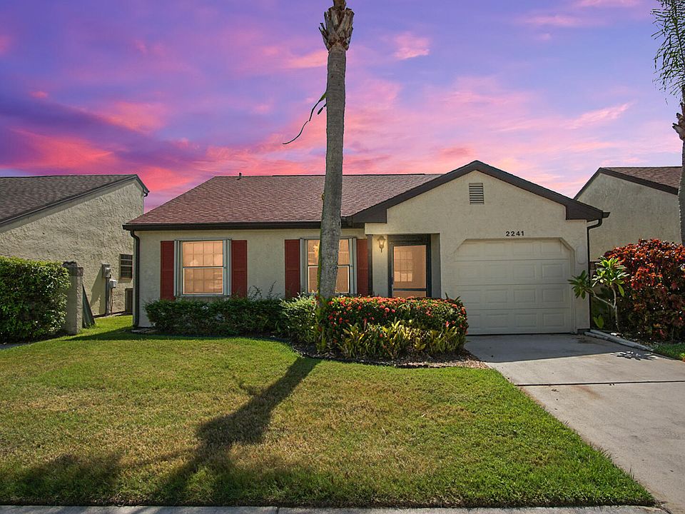 1st image of 2241 SE Breckenridge Cir