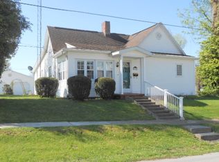 313 E Walnut St, Odon, IN 47562