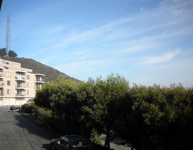 1st image of 60 Parkridge Dr APT 1