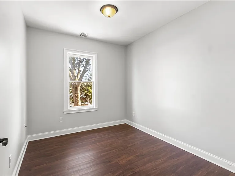322 Rutherford Blvd #2 — Photo 12