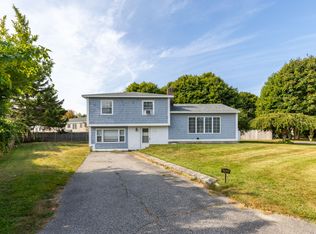 26 Stewart St #B, Wells, ME 04090
