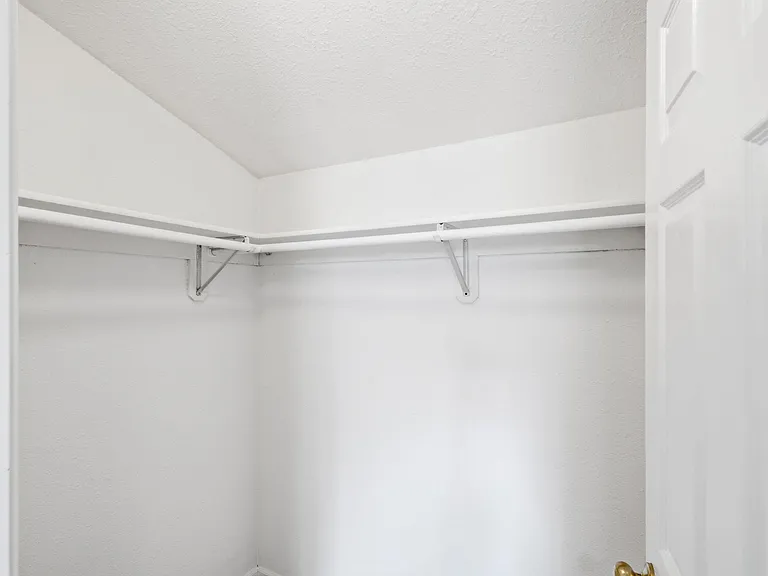 4404 Jeana Ct — Photo 22