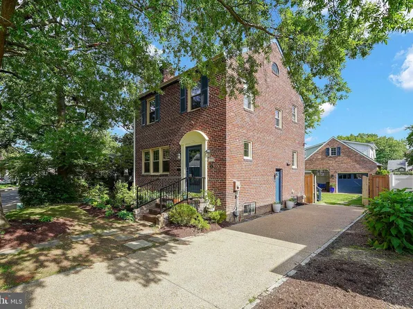 211 E Uhler Ave, Alexandria, VA 22301
