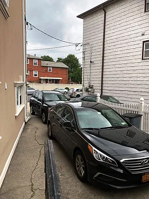 Rented by Prime Realty | media 2