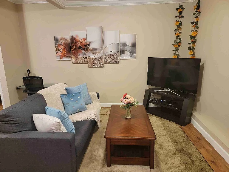 3133 Teddington Dr #1 — Photo 6