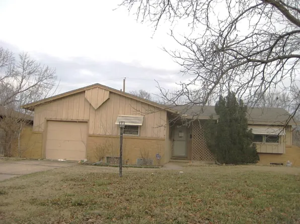 1034 S Wicker St, Wichita, KS 67207