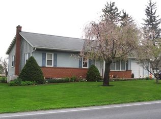 213 Hahnstown Rd, Ephrata, PA 17522