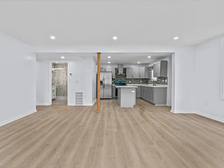 53 West St #1 — Photo 15