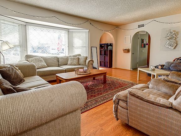 4th image of 14859 Greenworth Dr