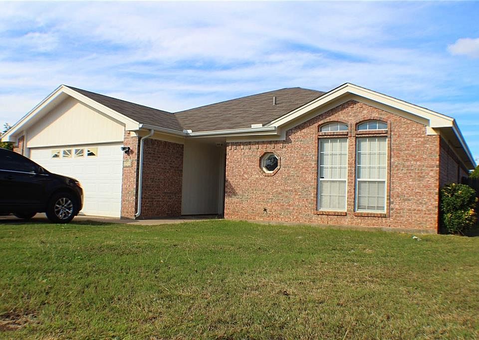 1st image of 3518 Daisy Ct