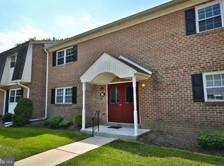 206 Hampton Ave #M, Southampton, PA 18966