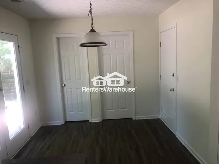 3564 Manchester Dr — Photo 17