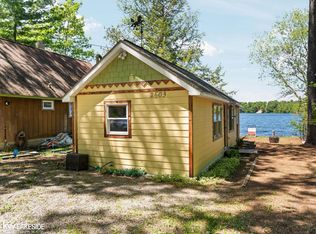 2603 Crescent Shores Dr, Traverse City, MI 49685