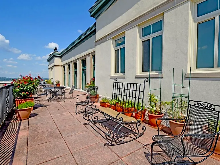 3900 Rose Hill Ave #1100 — Photo 9