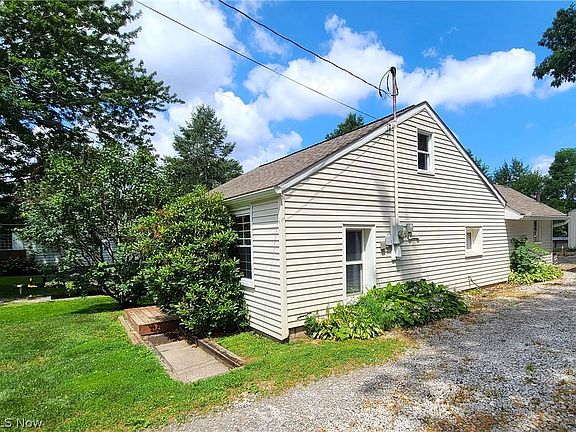 2nd image of 1815 Ronald Rd