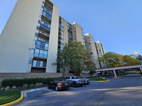 9200 Edwards Way APT 1207, Hyattsville, MD 20783