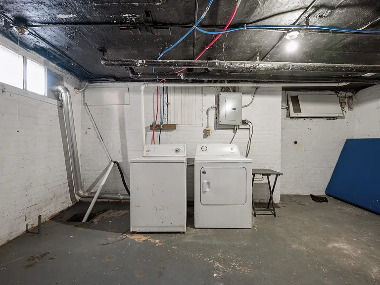 11115 Wade Park Ave — Photo 36