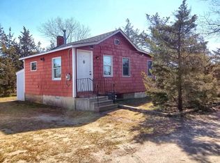 8 Almeida St, Wareham, MA 02571