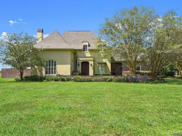2210 Laurel Lakes Ave, Baton Rouge, LA 70820