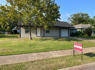 723 W 9th St, Freeport, TX 77541