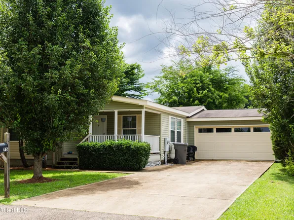 76 Crest Oak Dr, Starkville, MS 39759