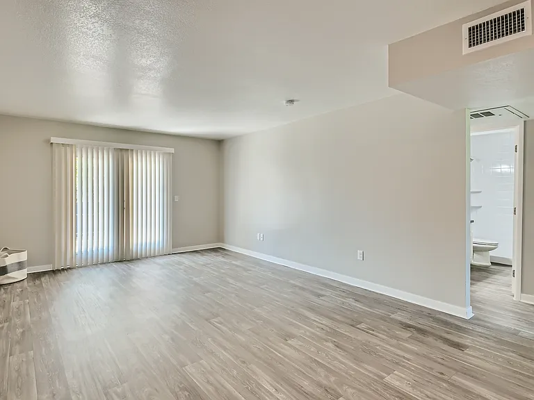 Tempe Vista — Photo 27