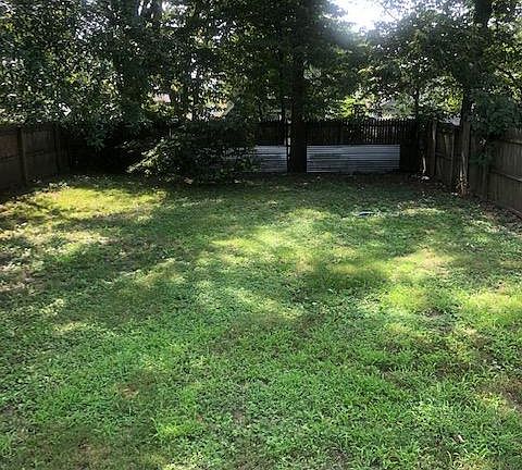 3rd image of 549 E Epworth Ave