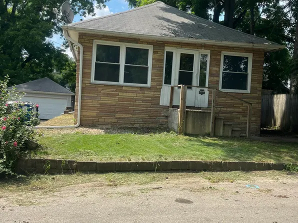 2110 Sunnyside Ct, Jackson, MI 49203
