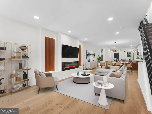 7153 N 19th St, Philadelphia, PA 19126