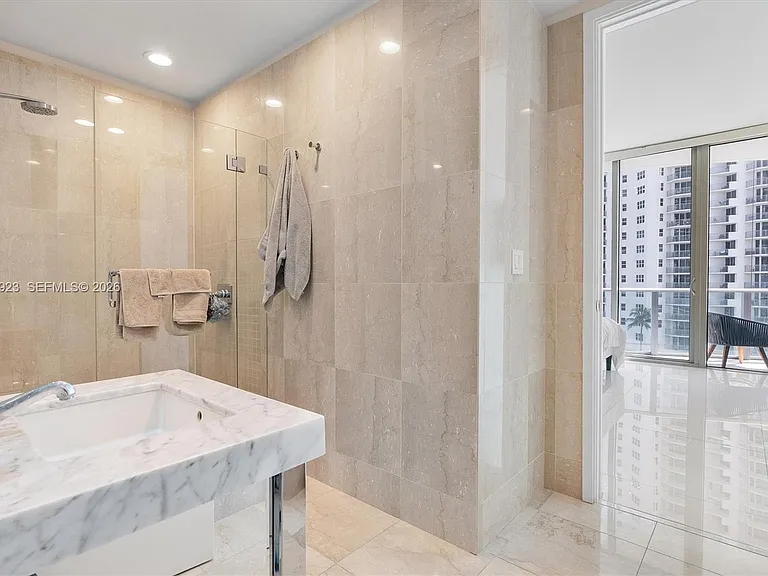 17475 Collins Ave #503 — Photo 32
