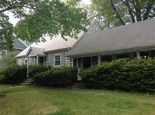 40 Knowles Rd, Watertown, MA 02472